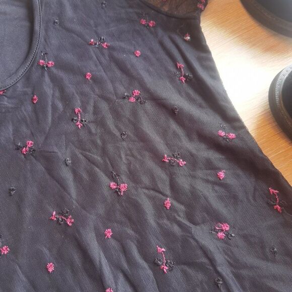 90s Y2K Mesh Embroidery Crop Short Sleeve Tee Baby Tee Vday - Picture 2 of 5